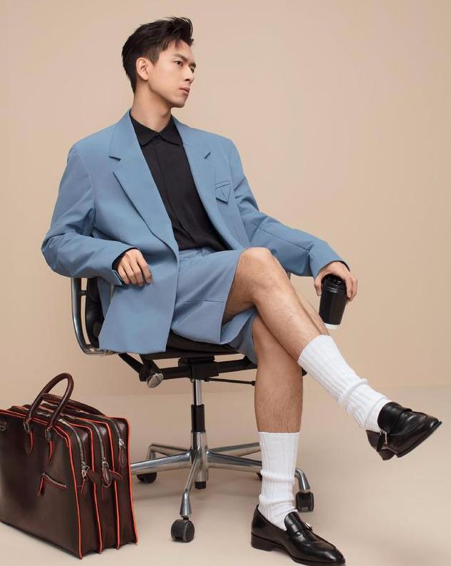 【时尚探究社】李现春夏同框，白西装、白裙子，真是CP感爆棚