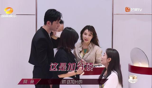 电影工厂|《乘风破浪的姐姐》,杜华女士评分标准不统一引发网友热议