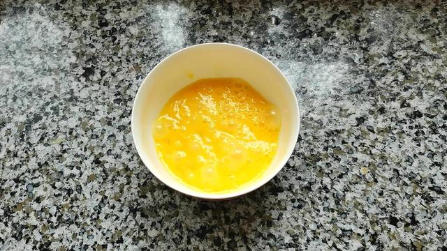 西红柿+冻豆腐这样做，酸香可口，特别下饭，不光好吃还能减肥