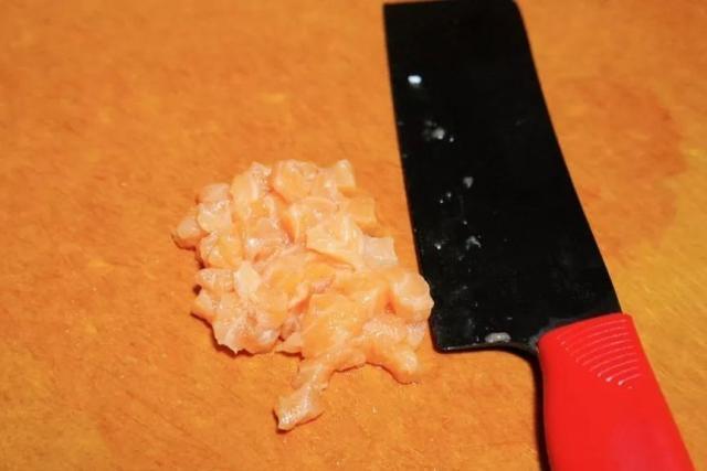 你的育儿经▲这道宝宝辅食，10分钟完成，有丰富的DHA，让宝宝越吃越聪明！