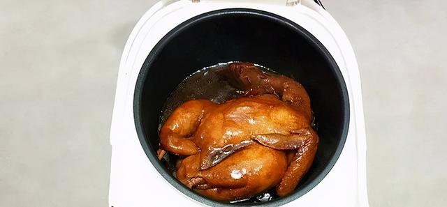 最适合冬天吃的3道懒人美味，丢进电饭煲一键搞定，好吃又省心