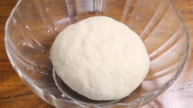 蒸包子，记住不要直接上锅蒸，好吃有诀窍，松软不塌陷，家人爱吃