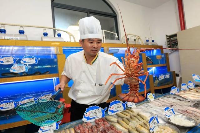 海鲜|鲳鱼、皮皮虾、黄鱼……这个春天，一定要带着好胃口来金山嘴渔村