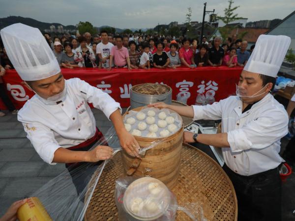 豆腐|浙江建德举办特色小吃“豆腐包”擂台赛