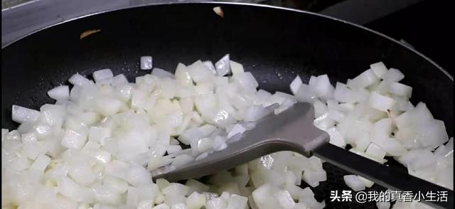 做萝卜馅时，用盐腌水还是下锅焯水？都不对，教你一招，营养全