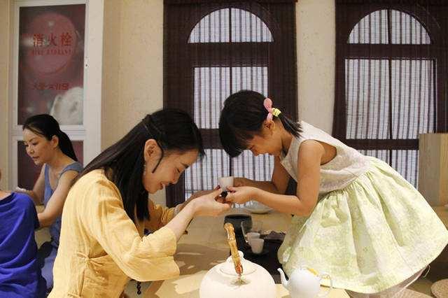 超级宝妈■中国父母自以为是的“家教”，其实伤孩子最深，很多人却乐在其中