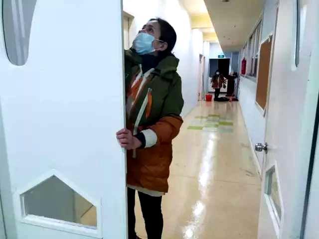 你的育儿经@鹤琴幼儿园开展清洁我们的家园环境卫生大扫除活动