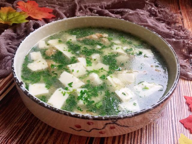 冬天就馋这碗羹，1块豆腐就搞定，鲜嫩爽滑，一碗下肚浑身暖