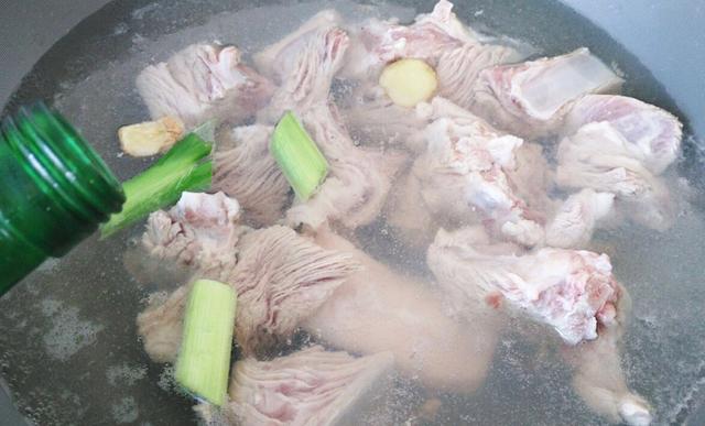 炖排骨，这“3香”不能放，排骨才又鲜又嫩，入味没腥味，太香了