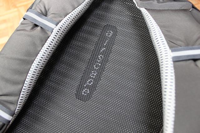 小鹰Osprey户外包开箱，一款可以城市通勤和骑行用的背包