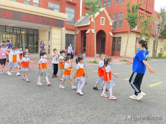 齐鲁聊城发布|东昌府区实验幼儿园开学第一天掠影