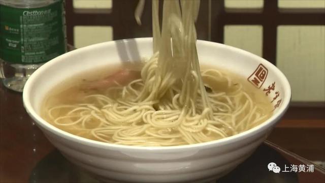 价格|鲜鲜鲜！老半斋刀鱼汁面上市！馄饨芯子也卖爆了