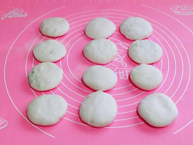 冬天就馋这个美食，做法简单，外酥里软，80后儿时的零食