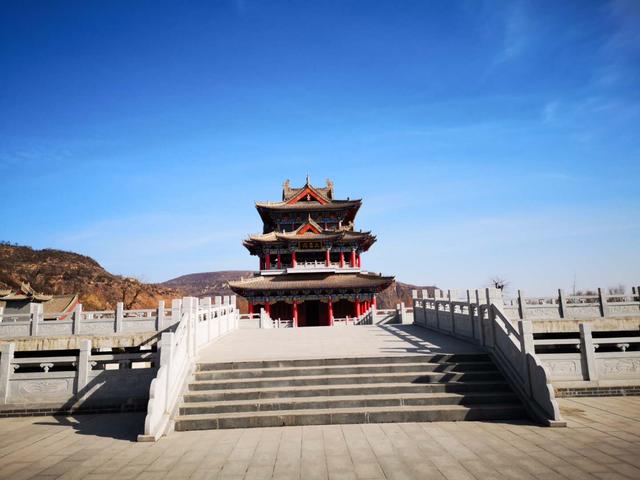世界那么大■在崇信,有一座酷似宫殿的博物馆,不少人感叹真是少见多怪