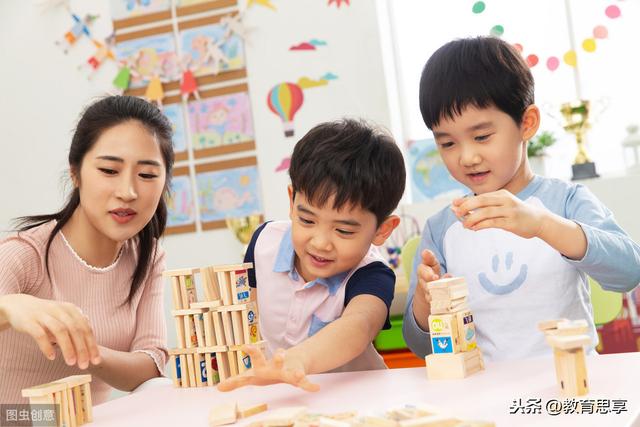 你的育儿经▲孩子的玩具被抢走怎么办？家长别做孩子的主张，要尊重孩子的意见
