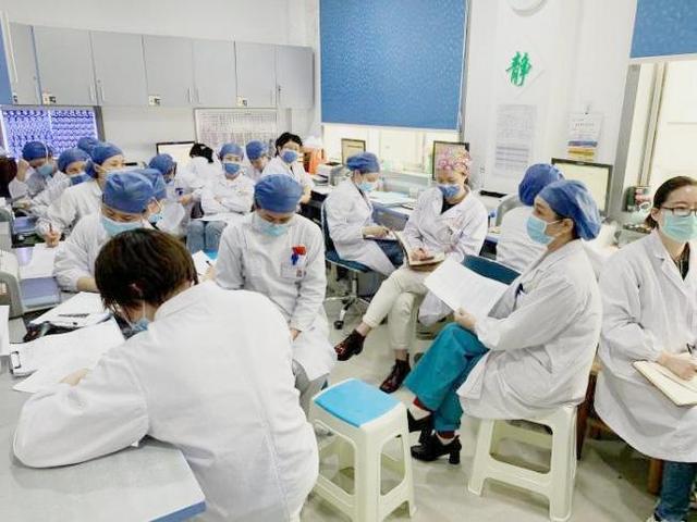 「你的育儿经」第三次剖宫产,高危孕妇的“劫后重生”