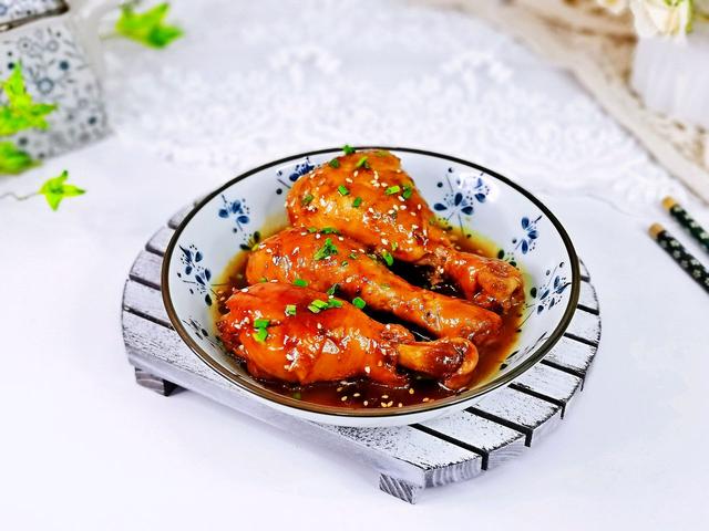 可乐鸡腿，咸甜风味，老人小孩全喜欢吃，做法简单包教包会