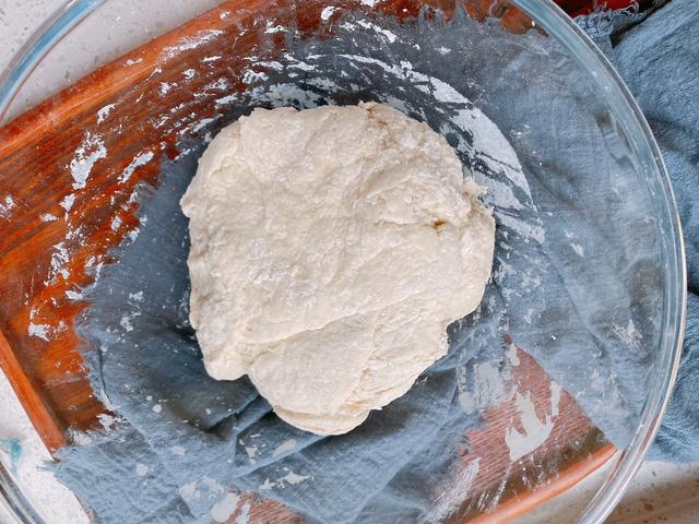 荠菜馅饺子怎么调最好吃？教你3招，荠菜翠绿不发黄，鲜嫩多汁