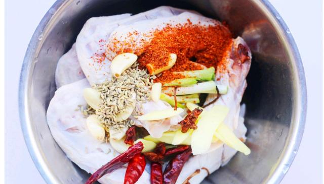 电饭锅也能做卤味？赶紧学会给家人做，解馋小零食