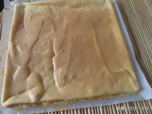 4个鸡蛋2颗草莓做出圣诞节美食，简单易做又好看孩子高兴的直跳