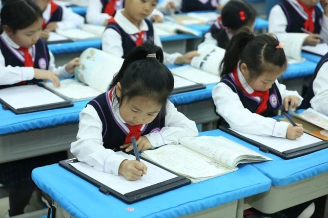 「环球网」你90%的生活，已经被AI＂占领＂了
