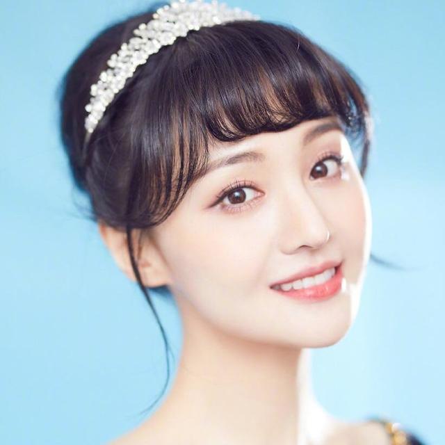 #超级宝妈#郑爽3岁之前一直是“小光头”？原来是妈妈“排山倒海”一般的爱