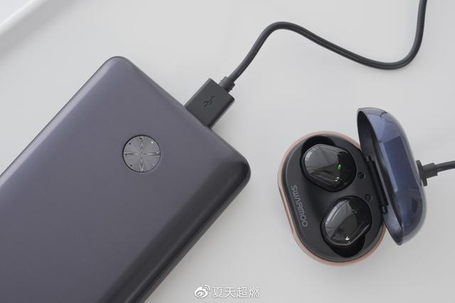 ANKER A1290移动电源体验如何？
