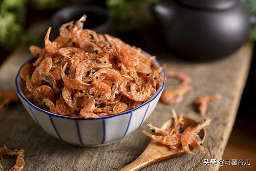 「你的育儿经」这几种零食“三管齐下”补钙铁锌,不要“一刀切”,让孩子少吃糖