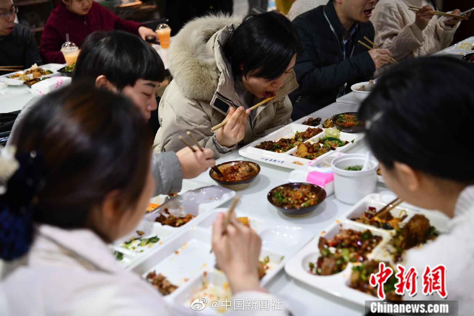 羊肉|咩咩咩～来自蒙古国的羊肉，华西医院的他们吃上了