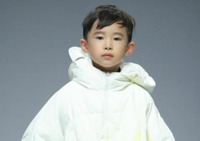 文汇网|7岁的弟弟要出道，易烊千玺有个神仙家庭？