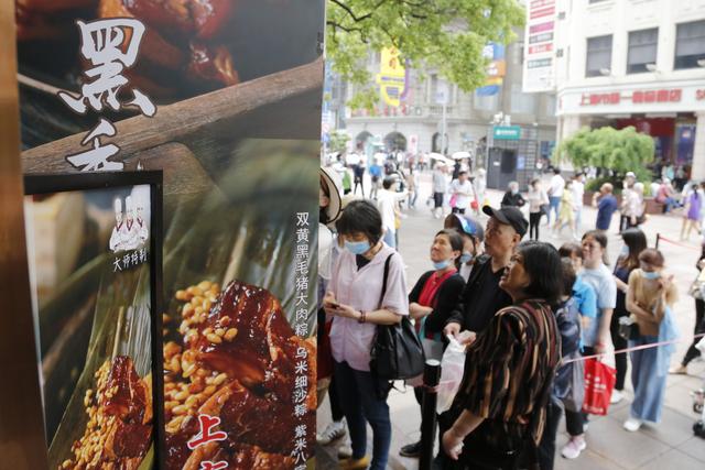 黄任康|从切配小工到非遗大师，海派粤菜在这家九十五载老字号里大放异彩