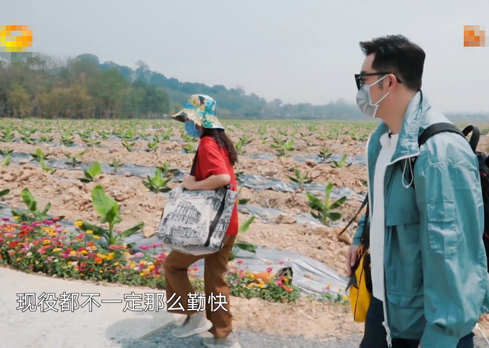 徐峥太惨了，老婆与“前夫”沙溢上节目不算，还被陶虹花式吐槽糖果儿