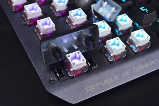 ASUS ROG RX机械电竞键盘开箱：自有轴体手感欲迎还拒