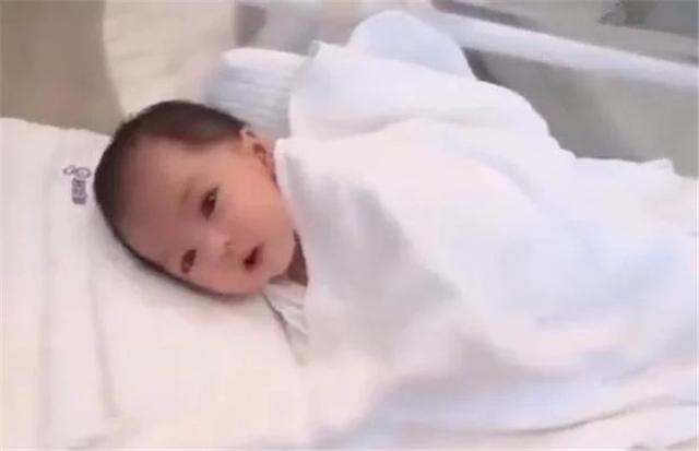 『超级宝妈』90后宝妈生下“最美新生儿”，颜值超高，医生：和这些行为有关