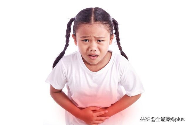 超级宝妈:心理医生:别再让孩子穿别人的旧衣服,原因发人深思