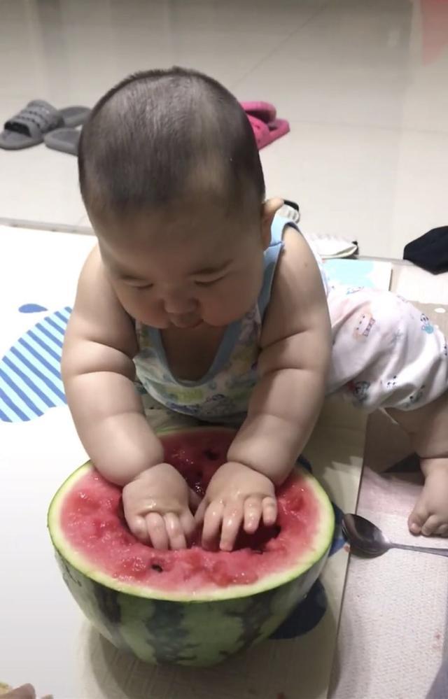【超级宝妈】孩子静悄悄，必是在作妖，当了爸妈后才知道孩子安静时的威力