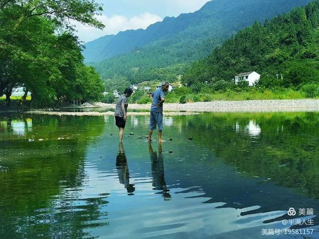 湖南省沅陵县：秋日河滩