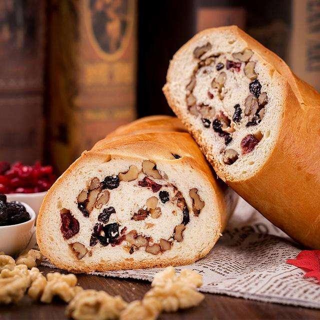 【逆旅行人】新疆真是个“独特”的地方，光是看当地的特产和美食，人家就赢了