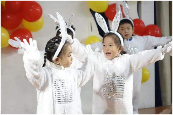 把成语故事演绎成古风十足的音乐剧，杭州这所幼儿园的小伢儿不得了