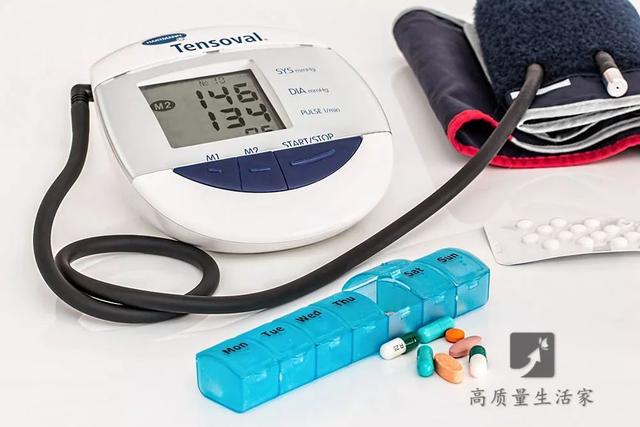 肾脏|尿毒症的人越来越多，医生劝你：4种食物尽量少吃，肾会感激你