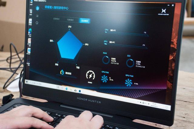 深度评测：电竞、办公考验下荣耀猎人游戏本V700能担起重任吗