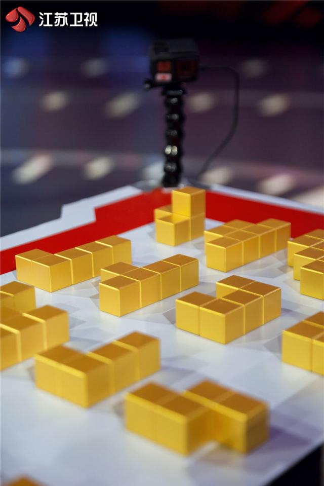 江苏卫视|《最强大脑》“最强激励官”李宇春披挂上阵 S圈领衔四大战队呼之欲出