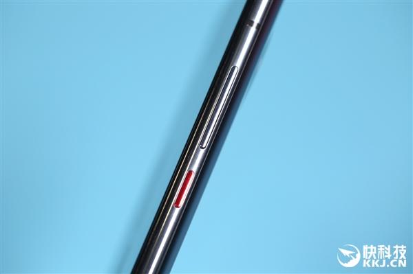环球网：Redmi K30 Pro开箱图赏：弹出式真全面屏 无水滴无挖孔
