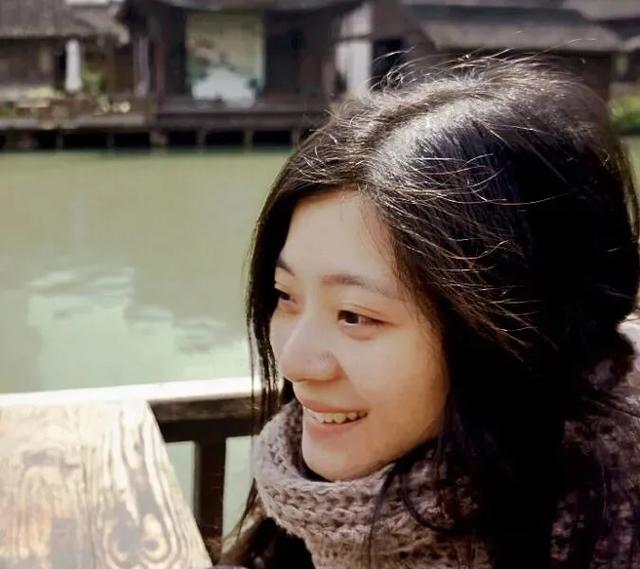 浮生|黄菡陪伴《非诚勿扰》六年，离开时孟非落泪，她现在怎么样了？