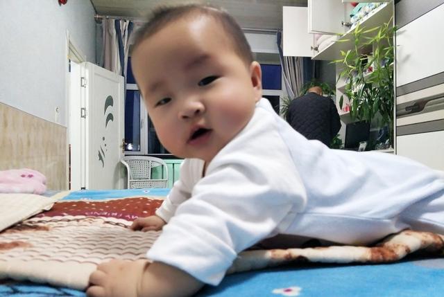 “不穿内裤羞不羞”来自幼儿园同伴的嘲笑，给各位妈妈以警醒