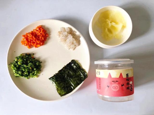 超级宝妈■10月+宝宝辅食——鲜虾土豆泥时蔬肉松饭团