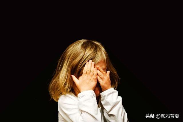 [超级宝妈]如果孩子正经历这五件事，那离性早熟不远了，家长要警惕