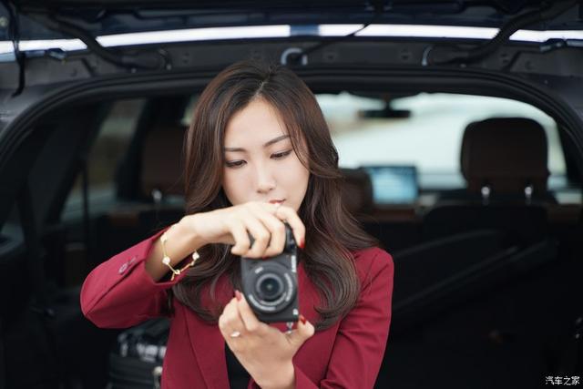 『约吗旅行』美女携飞行家的一天