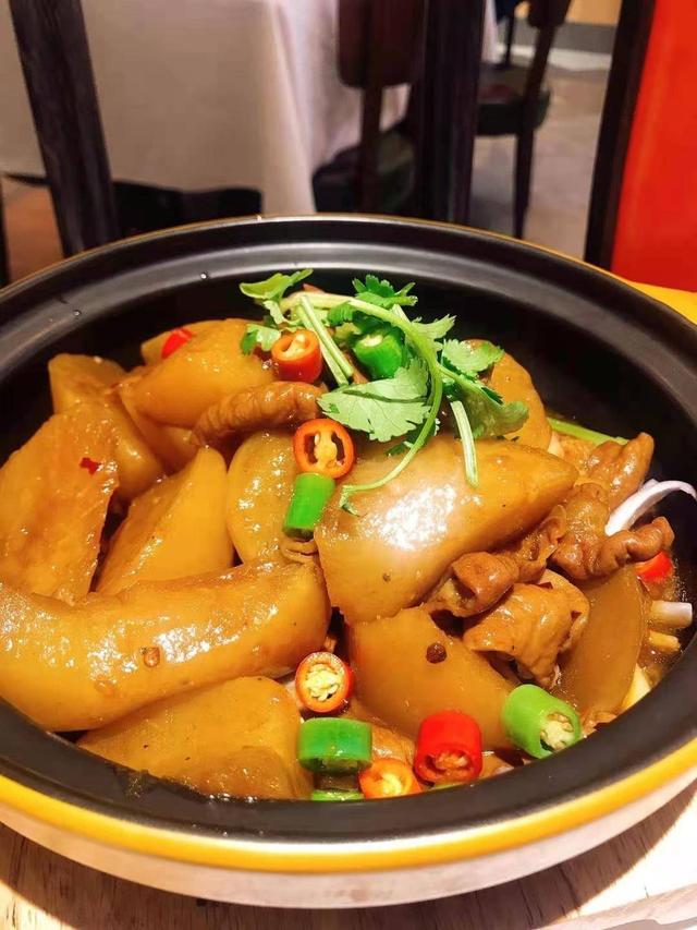 种草|这家店的红烧小黄鱼，鲜到连汤都拌饭吃光