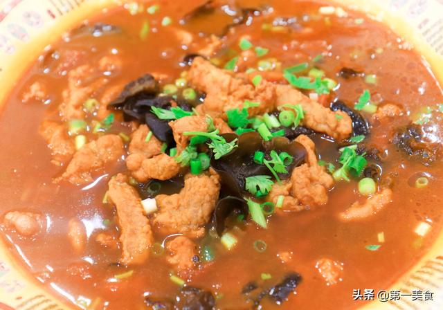 吃饺子就得配这道菜，酸香开胃，闻闻汤味都能多吃一碗饺子